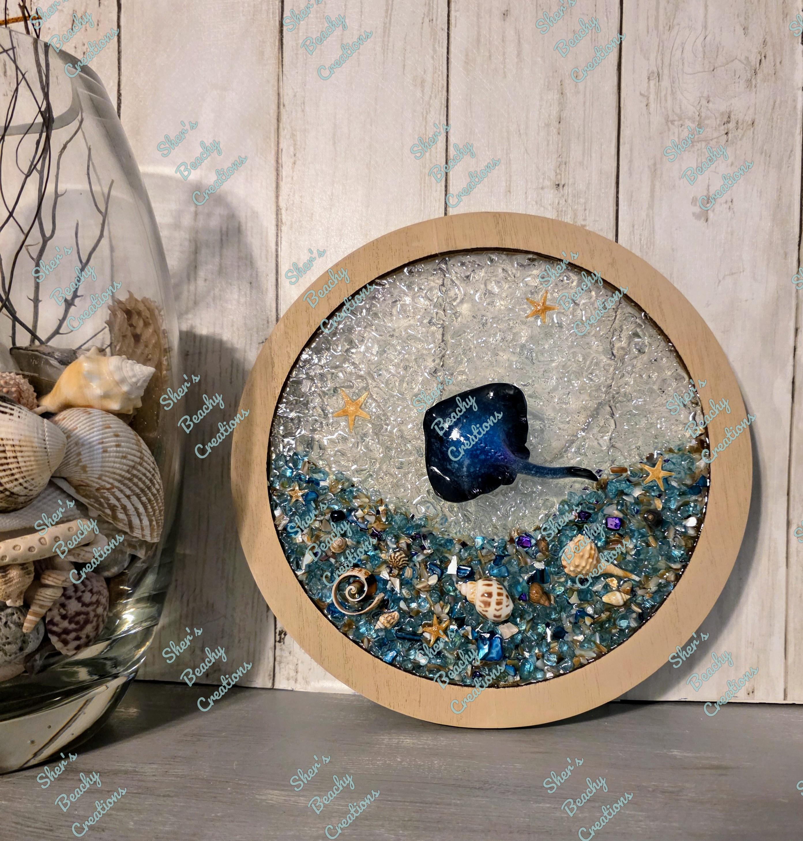 Resin Sea Ray Art: Beach Decor, Shells & Starfish - 10" Round Frame