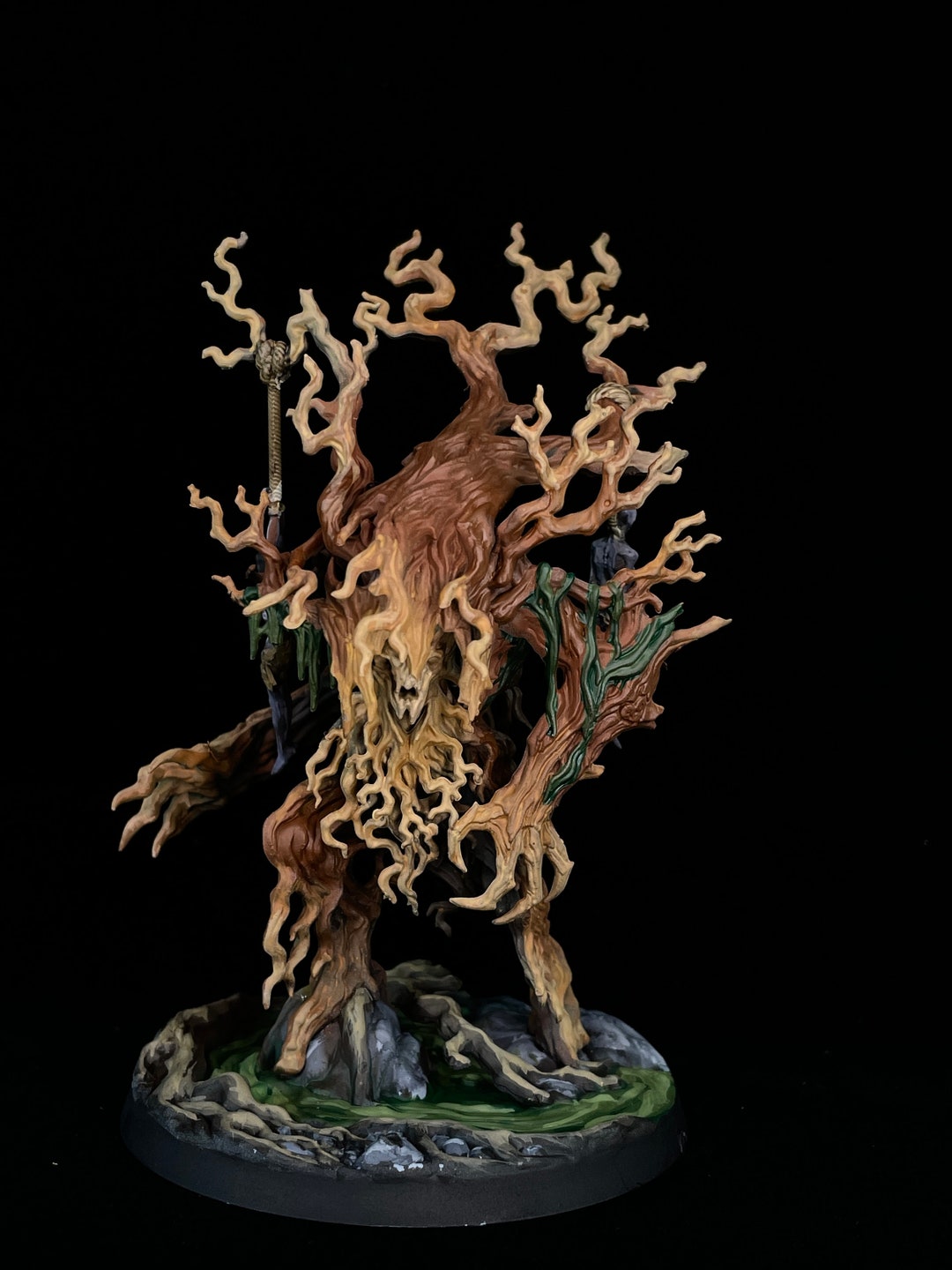 Treant, Ent, Tree With Victims, Giant Tree Monster - Painted Miniature ...