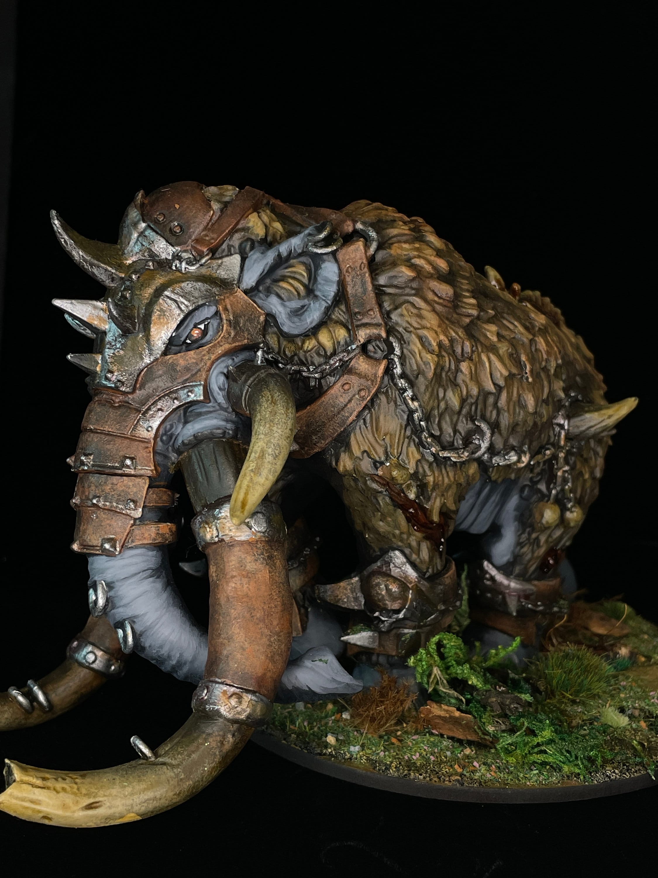 Wounded Colossal War Mammoth - Painted Miniature - D&D