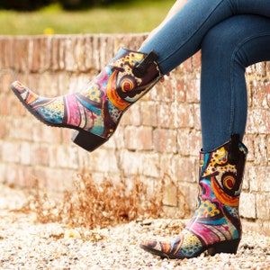 Floral Patterned Rain boot with Western Heel Talolo Floral Bliss image 5