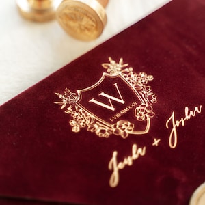 Faire-part de mariage en velours de luxe | Entièrement personnalisable | Enveloppe en velours bordeaux + intercalaire + cachet de cire | Autres couleurs possibles