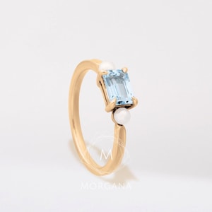 14K Gold Aquamarine and Cultured White Akoya Pearl Ring
