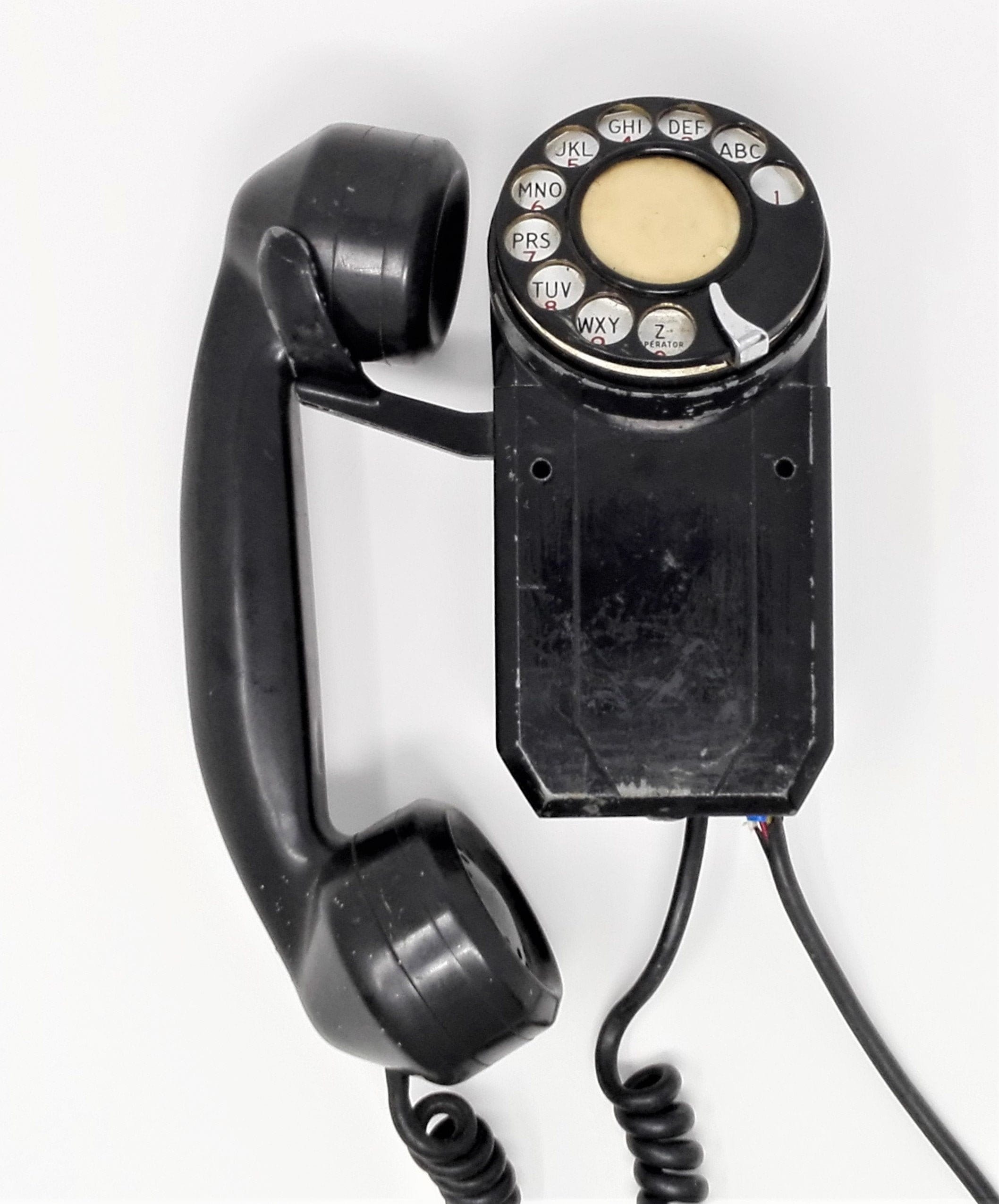 Monophone vintage telephone from the 40s