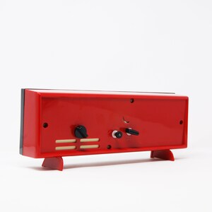 Réveil Musical Fashion Tokio Clock - Vintage Années 60 - Rouge Et Beige - Mécanique