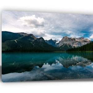 CANVAS PRINT. Yoho National Park. Emerald Lake (British Columbia). Canadian Rocky Mountain Parks. Photo Canvas Prints.