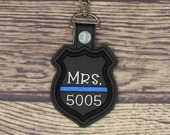 Mrs. LEO Thin Blue Line Badge Keychain Police Officer Wife Bag Tag