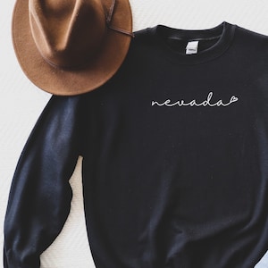 Nevada Love Crewneck Sweatshirt - Nevada Sweatshirt - Cute Nevada Shirt - Nevada Gift - Women&#39;s Nevada T-shirt - Nevada Tshirt