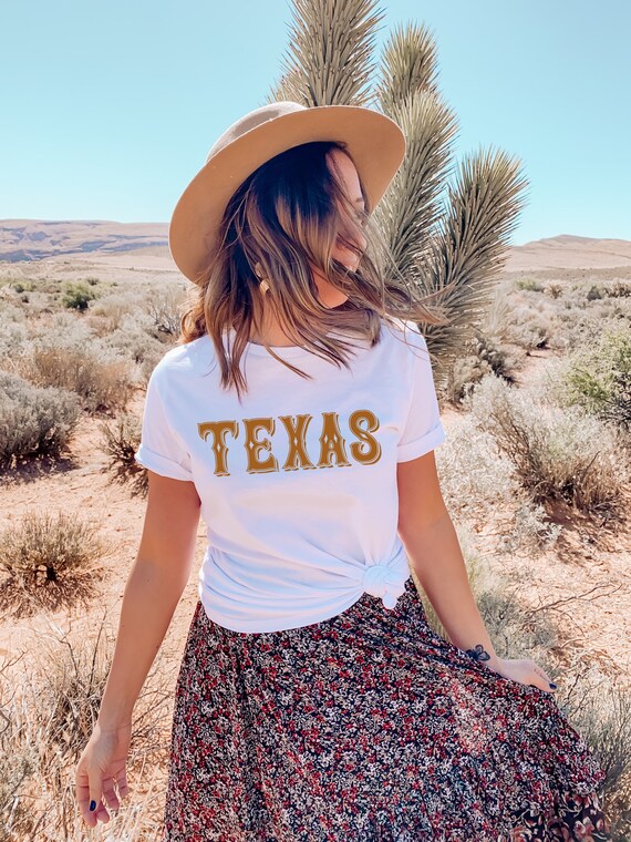 Texas Western T-Shirt - Cute Texas Shirt - Retro Texas - Texas Gift - Texas T-Shirt - Cowboy Shirt - Cowgirl Shirt - Western Shirt