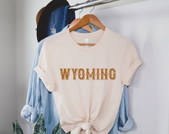 Wyoming Western T-Shirt - Cute Wyoming Shirt - Retro Wyoming - Wyoming Gift - Wyoming T-Shirt - Wyoming Shirt - Cowgirl Shirt