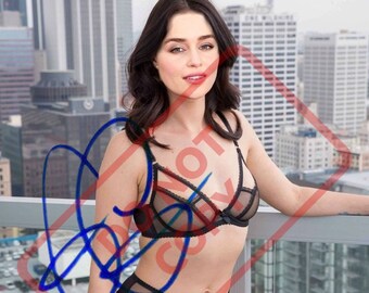 Emilia clarke lingerie
