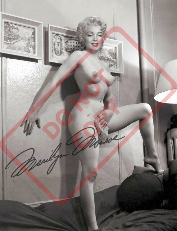 Marilyn Monroe Nude Sexy Vintage 8.5x11 Autographed Signed Reprint Photo