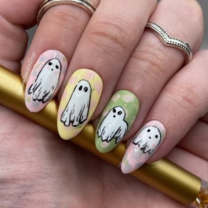 Pastel Ghosts Press On Nails | Floral Ghost Nails | Fall Nails | Cute Halloween Nails | Halloween Nails | Ghost Nails | Pastel Nails