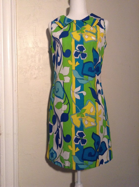 Vintage 1960s Sleeveless Shift Dress