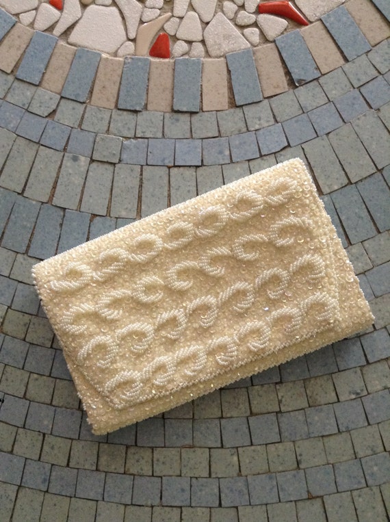 Vintage 1950s Beaded Clutch Purse With Sequins - image 1