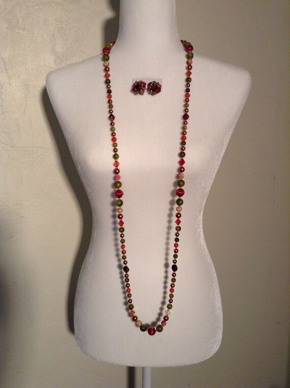 Vintage 1930s Beaded Necklace And Earrings Set