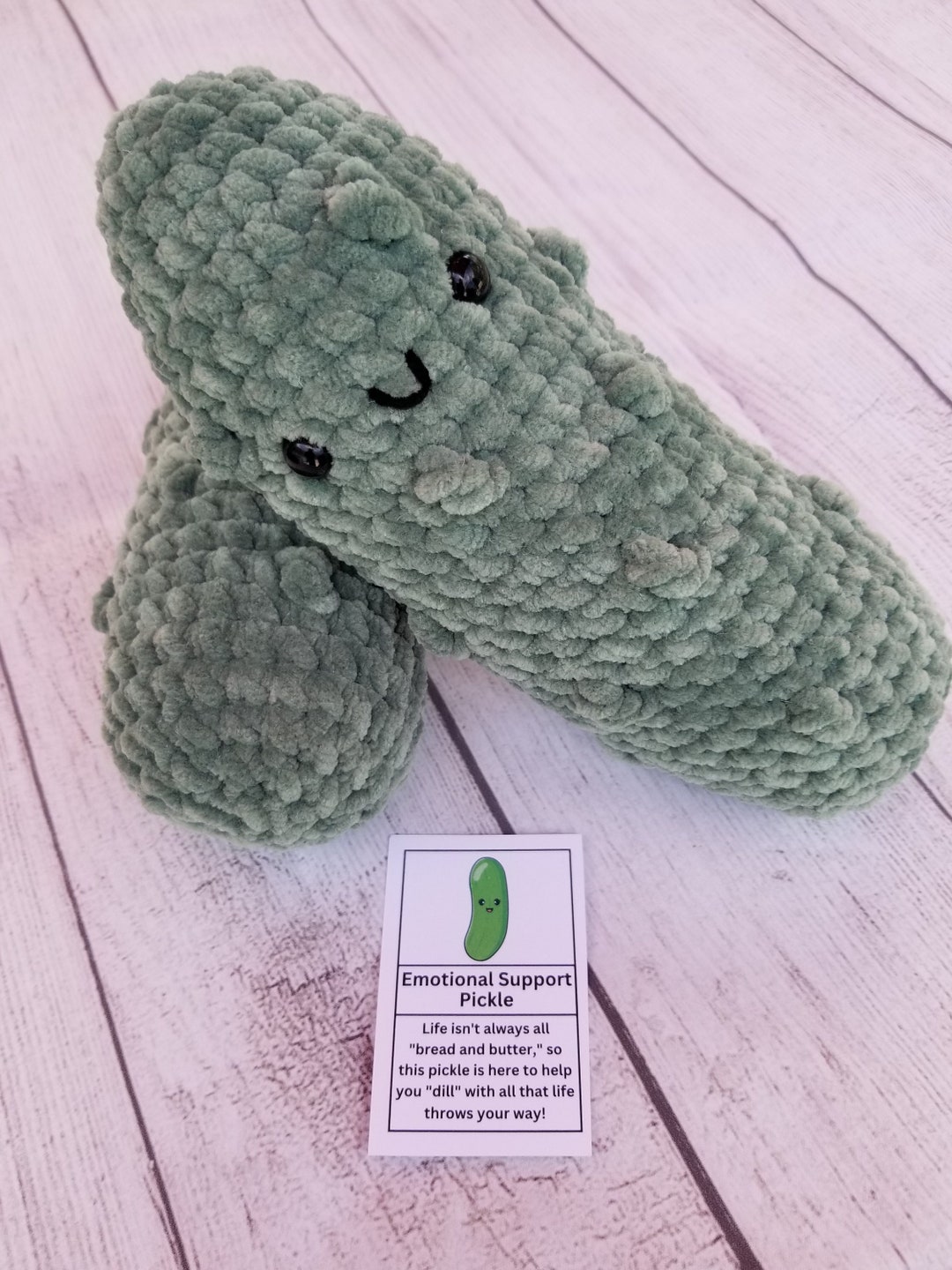 Felt emotional support pickle in a matchbox by ReiCreazioni on