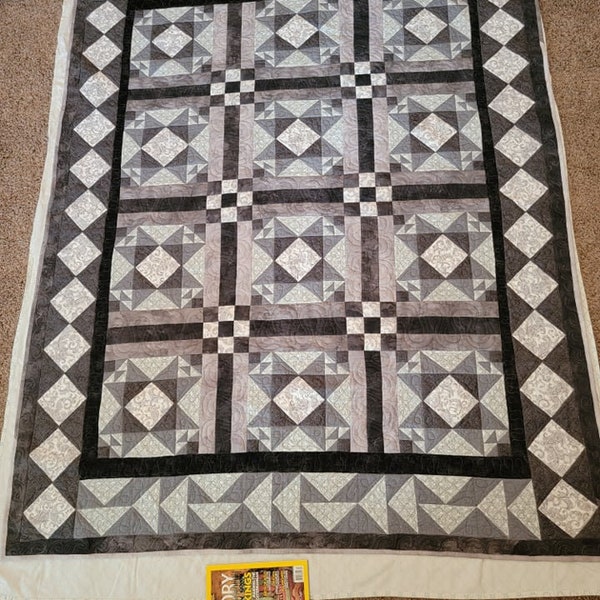 Gray Tones Quilt