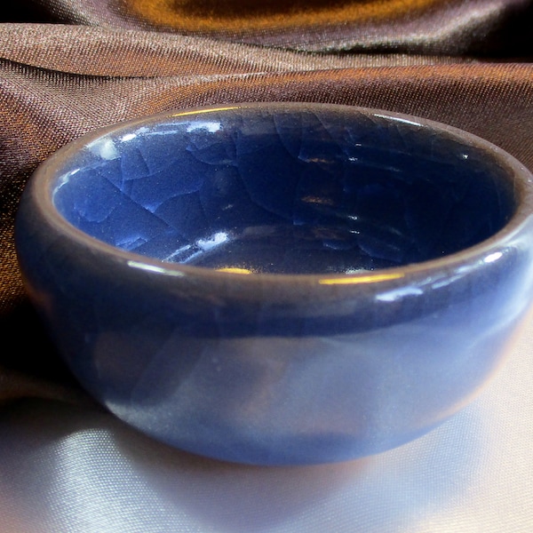 Mini altar bowl, offering bowl, ice crack glazed ceramic bowl for herbs, salts and crystal, 2-1/2" diameter, #20279