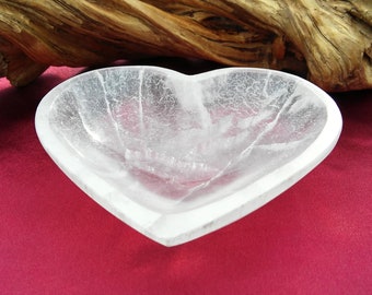 Heart shaped selenite charging bowl, altar bowl, offering bowl, charging dish, meditation dish, polished selenite bowl #20816