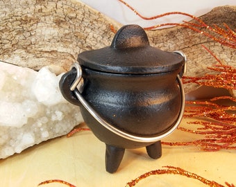 Cast iron cauldron with handle and lid, 3" tall, 2-3/4" diameter, for smudging, incense burning and ritual, #20442