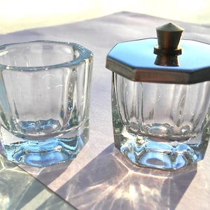 Glass inkwell for calligraphy, ink pot for a dip pen or quill