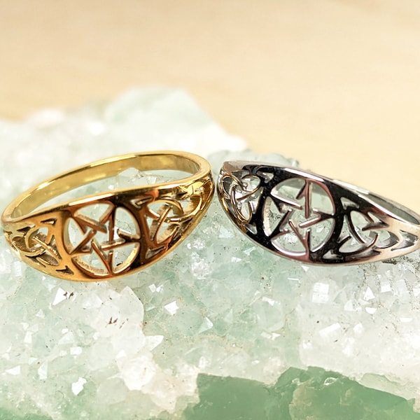 Pentacle ring, pentagram ring, ritual jewelry, wiccan ring, gothic ring, gold or silver