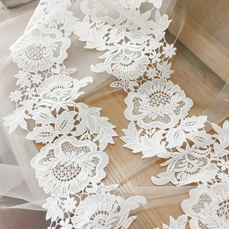 Wedding Dress Trim Bridal Lace Sell By The Yard Mesh Embroidery Lace Trim Hollow Lace Trim 2019 New Style Flower Lace Trim