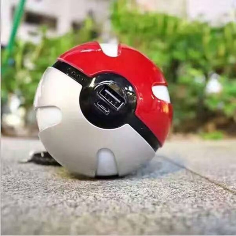 Pokemon Pokeball Portable Charger! Two Versions!