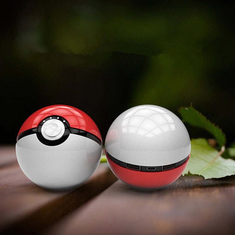 Pokemon Pokeball Portable Charger! Two Versions!
