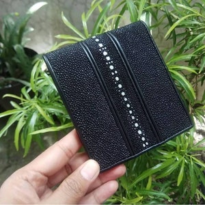 Portefeuille en galuchat pour homme | type raie pastenague | véritable portefeuille en galuchat | portefeuille exotique | cadeau pour lui | cadeau pour papa, père, garçon