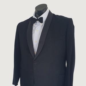 1960s Black Wool Tuxedo Jacket, Dinner Jacket - L
