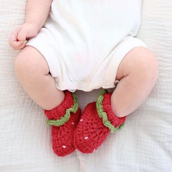 NEWBORN BABY BOOTIES ~ Strawberry Baby socks ~ Baby Shower Gift ~ Unisex Baby Shoes ~ Gender Neutral Baby Outfit ~