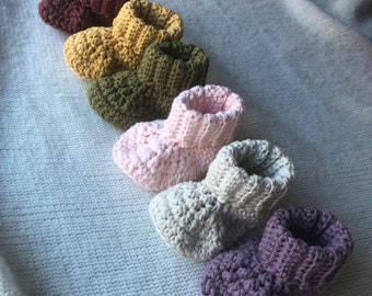 BABY BOOTIES ~ Newborn Baby shoes ~ Baby Shower Gift ~ Unisex Baby Present ~ Crochet Baby Outfit ~ Birth Announcement ~ Photo Prop ~