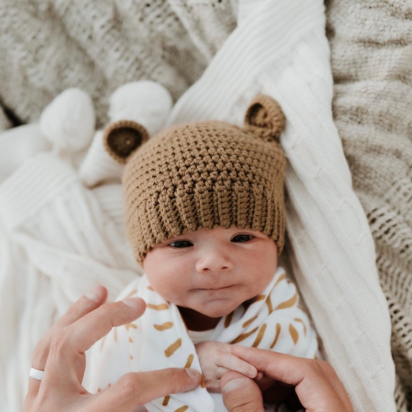 NEWBORN PROPS ~ Baby Bear Hat ~ Baby Shower Gift ~ Baby Boy ~ Birth Announcement ~ Knitted Baby Beanie