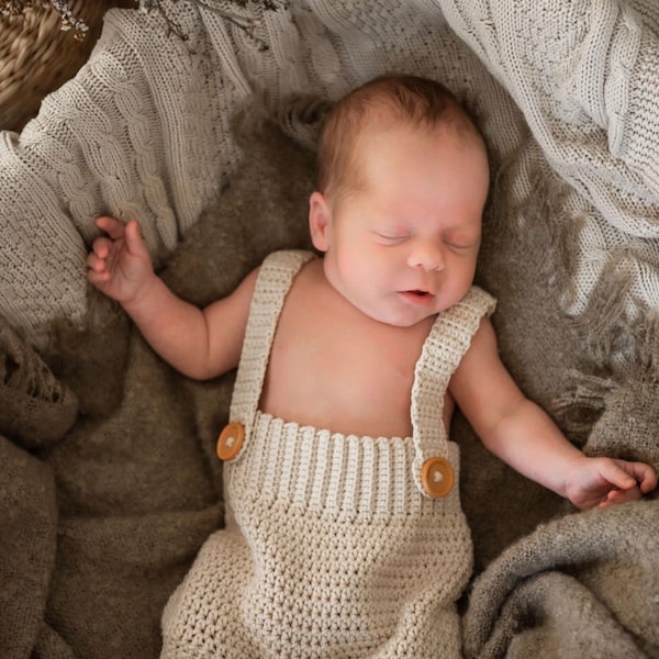 BABY OVERALLS ~ Newborn Gift ~ Baby Clothes ~ Newborn Outfit ~ Photography Prop ~ Baby Crochet Romper ~ Birth Announcement ~ Baby Boy Girl ~