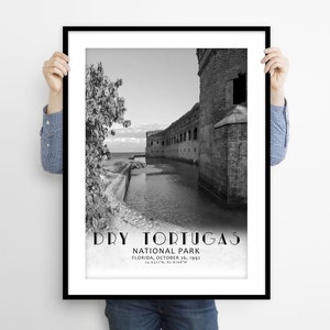 Stampa di Dry Tortugas in bianco e nero, arte murale di Dry Tortugas, poster del Parco Nazionale di Dry Tortugas, foto di Dry Tortugas, Florida, Stati Uniti