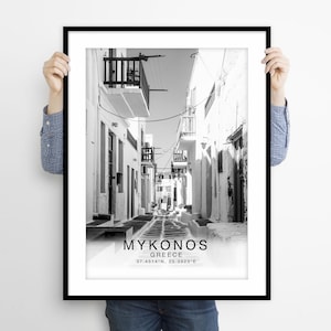 Stampa di viaggio di Mykonos, poster della Grecia in bianco e nero, arte murale minimalista di Mykonos, foto di strada delle Cicladi, arredamento moderno delle isole greche