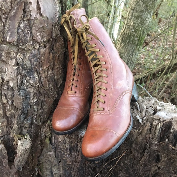 Victorian Arrow Boots