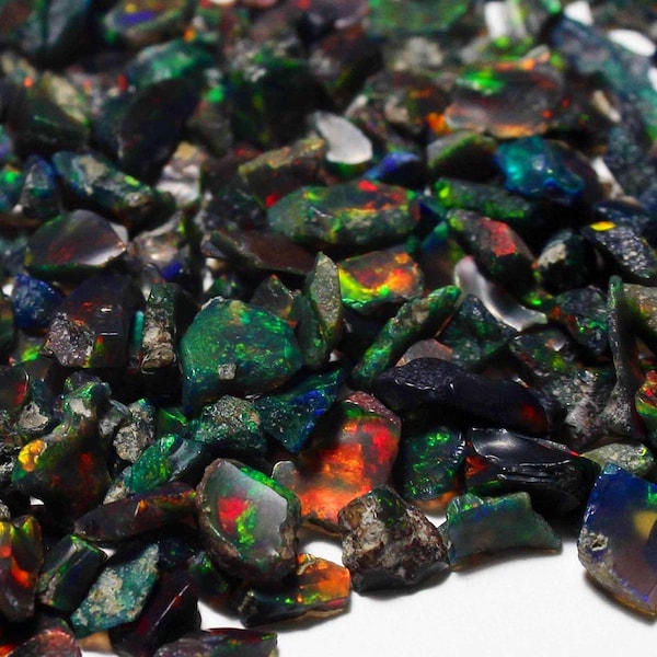 AAA Grade Crushed Opal Black Flame Opal Natürlich, Schwarzer Opal rau, natürlicher äthiopischer Opal, rau, Größe 6-9mm, loser Opal unpolierter rauer, BR-02