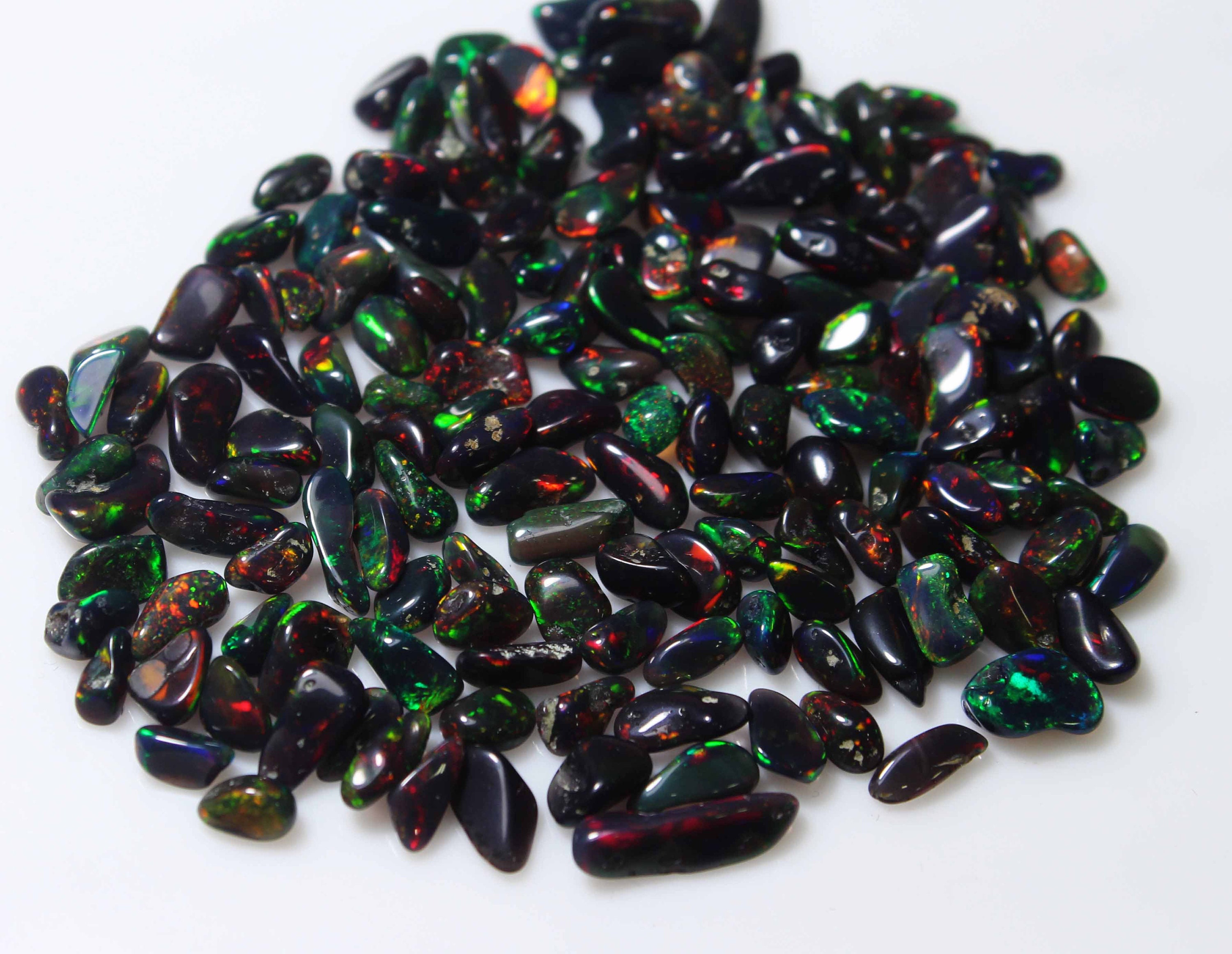 NEW☆「Black Opalの世界でひとつの天然石sv925＋kgp18 NEW☆「Black Opalの世界でひとつの天然石sv925＋kgp18 - メルカリ