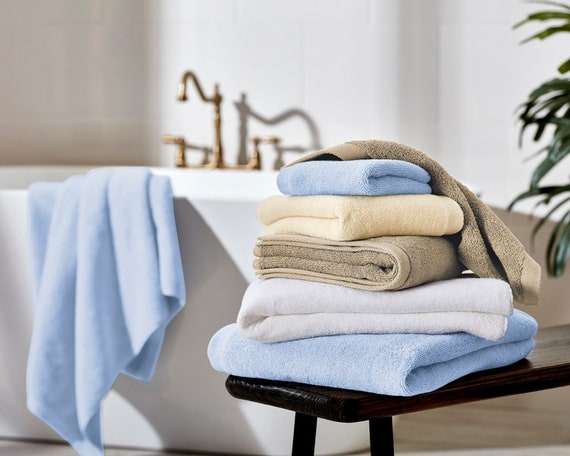 Soft Spun Cotton Polyester Blend Bath Towels