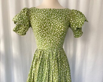 Vintage 50's Green w/ White Flowers Fit and Flare Party Dress - XS  *With Flaws*