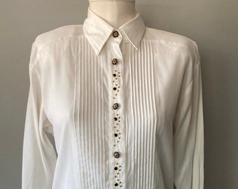 Vintage 80's 90's Women's White Rayon Blend Long-Sleeve Button Down Tuxedo Shirt by City Girl by Nancy Bolen - Medium