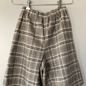 Vintage 1960&#39;s Plaid Women&#39;s Wool Shorts by Mr. Thomson Please! - 22&quot;- 29&quot;