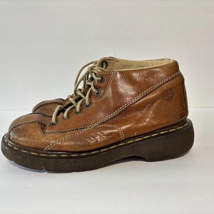 Vintage Women&#39;s Doc Martens Brown Chunky Leather Daisy Boots Size 9