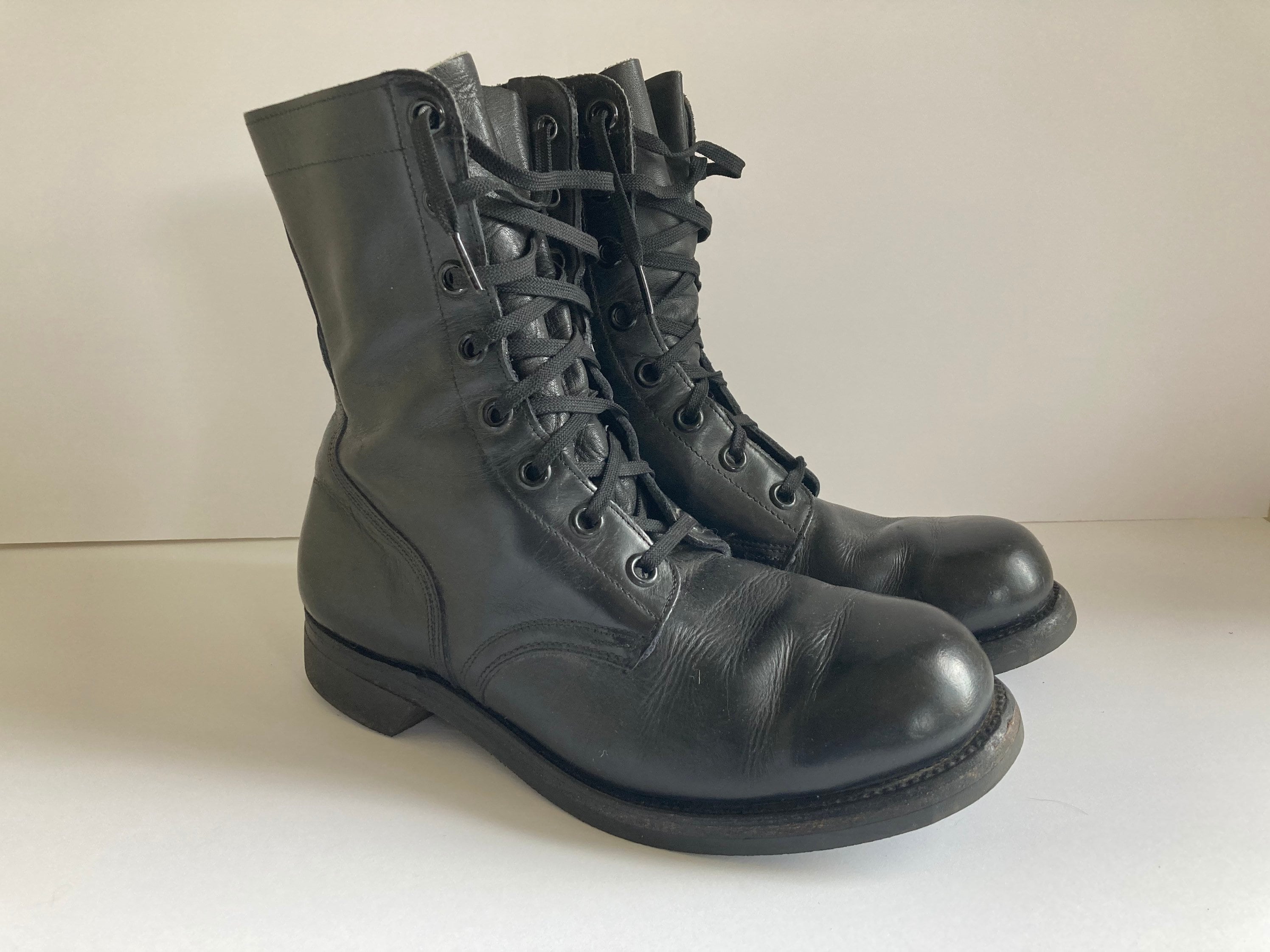 Vintage 1965 Biltrite Black Leather 
