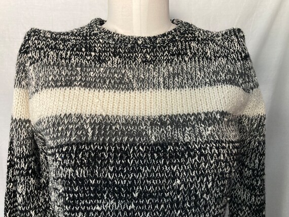 Vintage 80's Black and White Women's Knit Acrylic… - image 4
