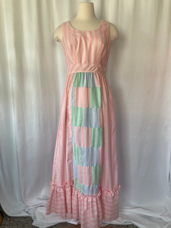 Vintage 60's 70's Sleeveless Pink and White Stripe