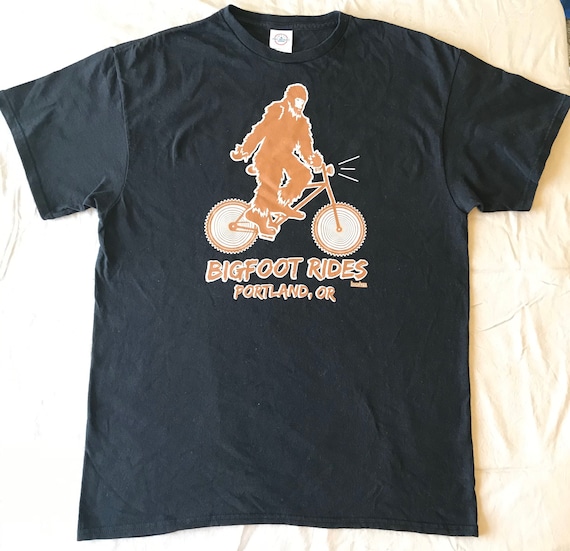 Bigfoot Ride Portland OR T-Shirt Adult Large