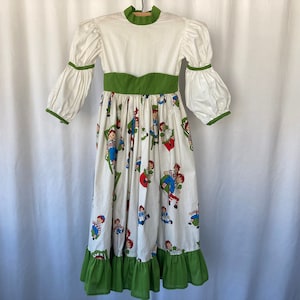 Vintage 70's Green and White Girls Tiered Maxi Raggedy Ann Dress - Size 4-6 (?)